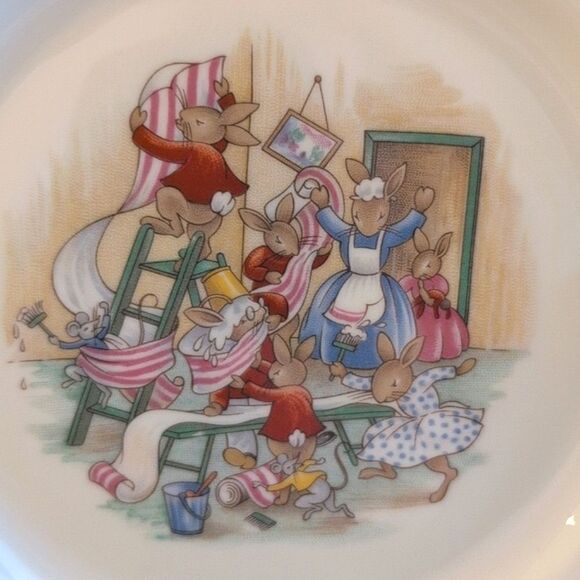 Vintage Royal Doulton Bunnykins Child's Plate and Cup Set - Picture 9 of 14